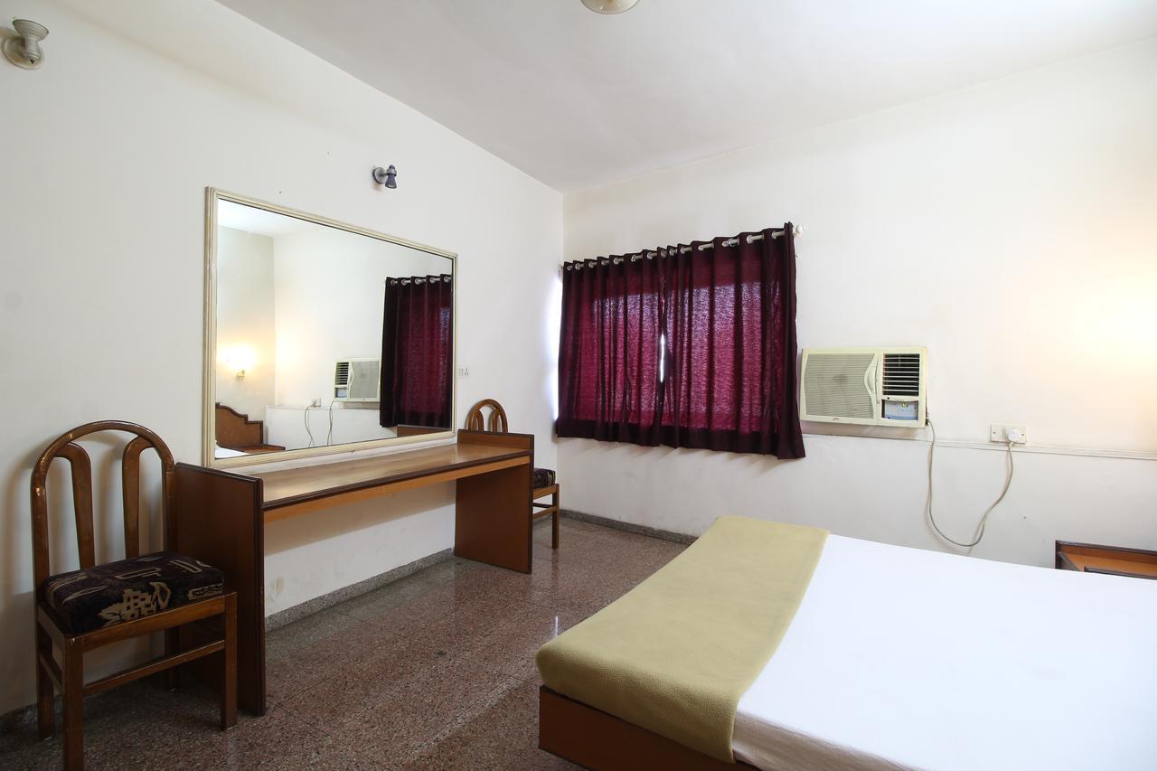 Soubhagya Inn Silvassa Eksteriør billede